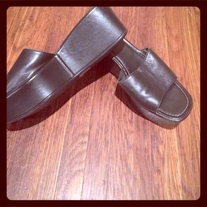 Black Zeppa platform mules